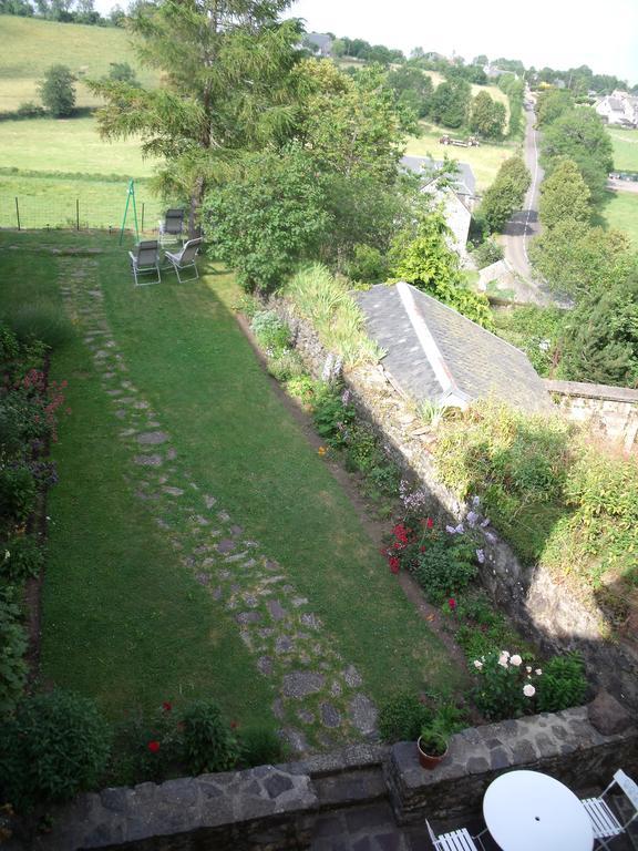 Chambre D'Hotes La Maison De Barrouze Bed and Breakfast Salers Exterior foto